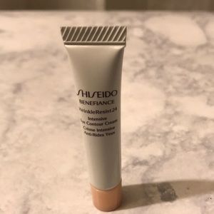 🆕 2 -Shiseido wrinkle resist 24 eye contour cream